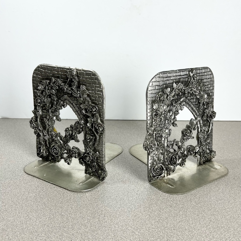Bookends‎ very heavy possibly pewter Gothic arch roses fantasy book lover